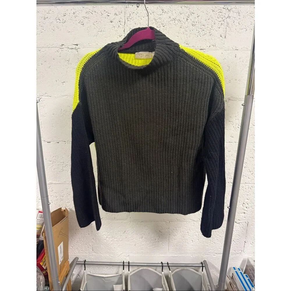 RD Style Colorblock Knit Sweater in Black, Charcoal and Neon Yellow - Size Small